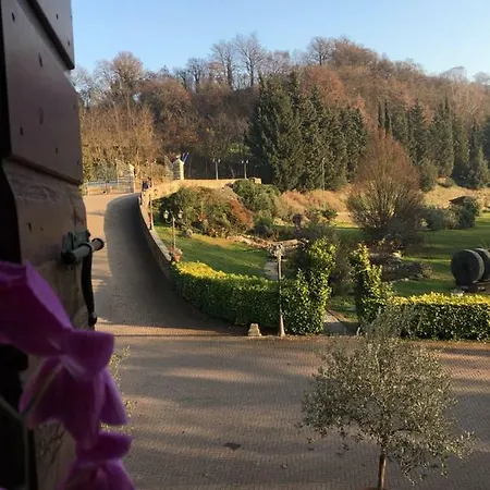 Πανσιόν La Mola 4*