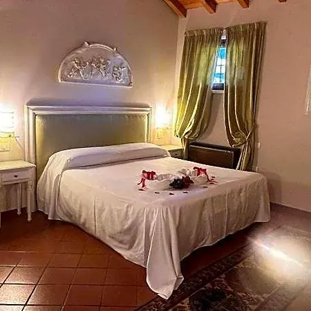La Mola 4* Sommacampagna